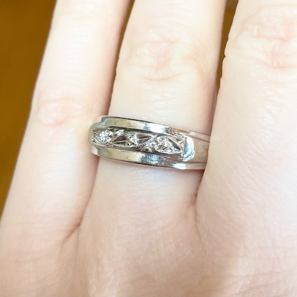 14K Loveland thick solid white gold 7mm vintage heavy size 9 band ring​​​​​​​ - Picture 3 of 11